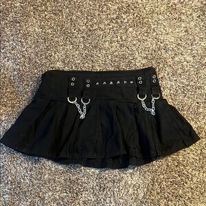 Tripp NYC Black Chain Pleated Skirt